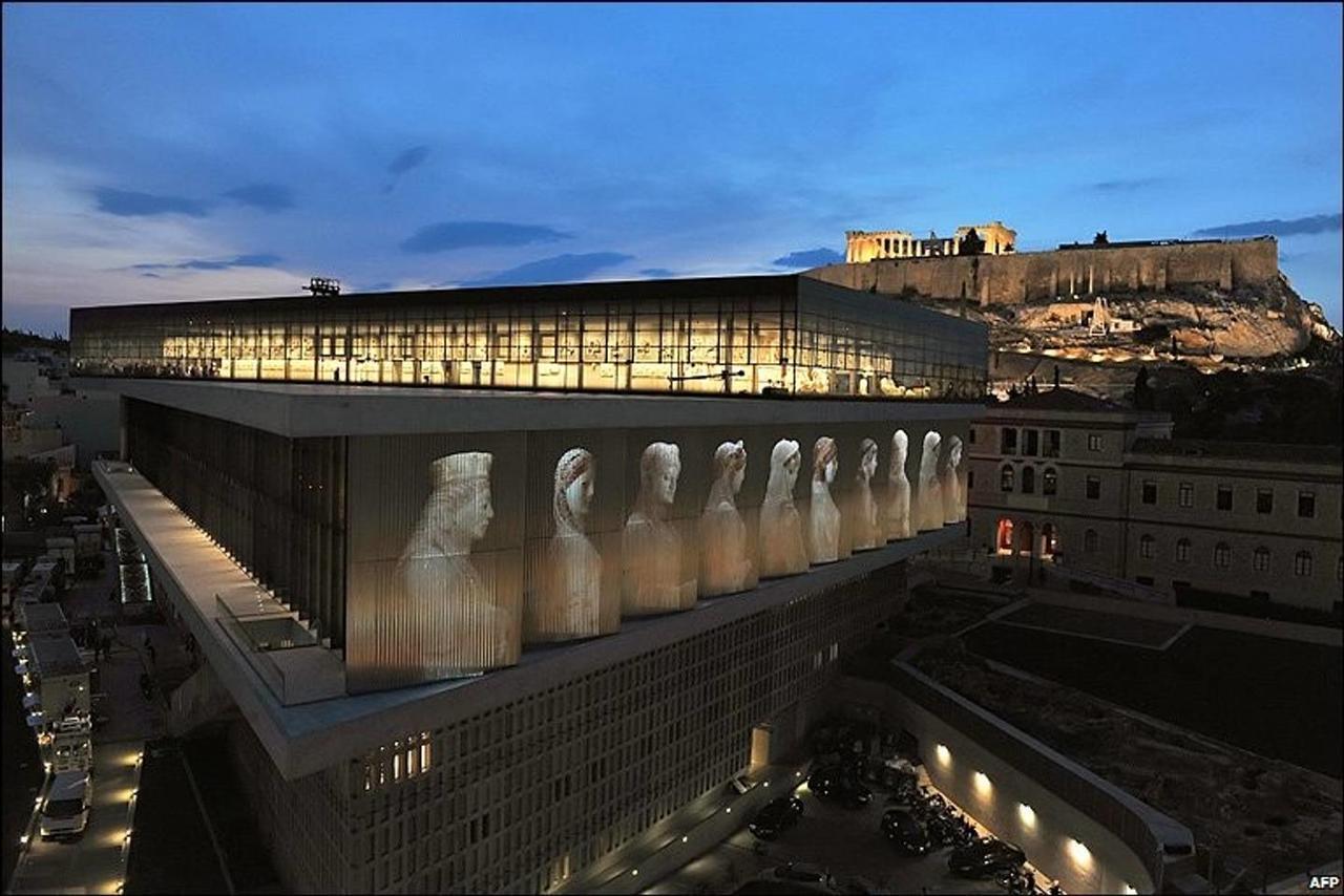Pale Coloured Apt In Athens Historic Centre Exterior photo